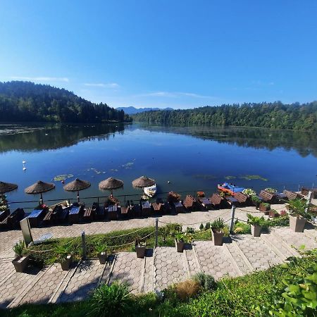 Gostisce Jezero Bed and Breakfast Medvode Exterior foto